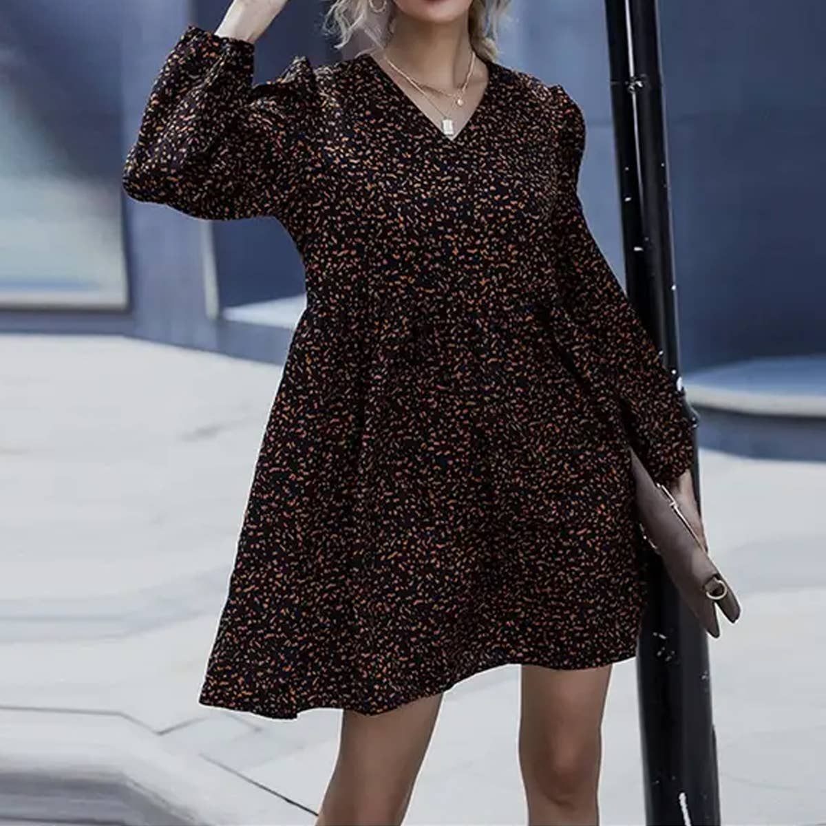 Long-sleeved casual V-neck print dress