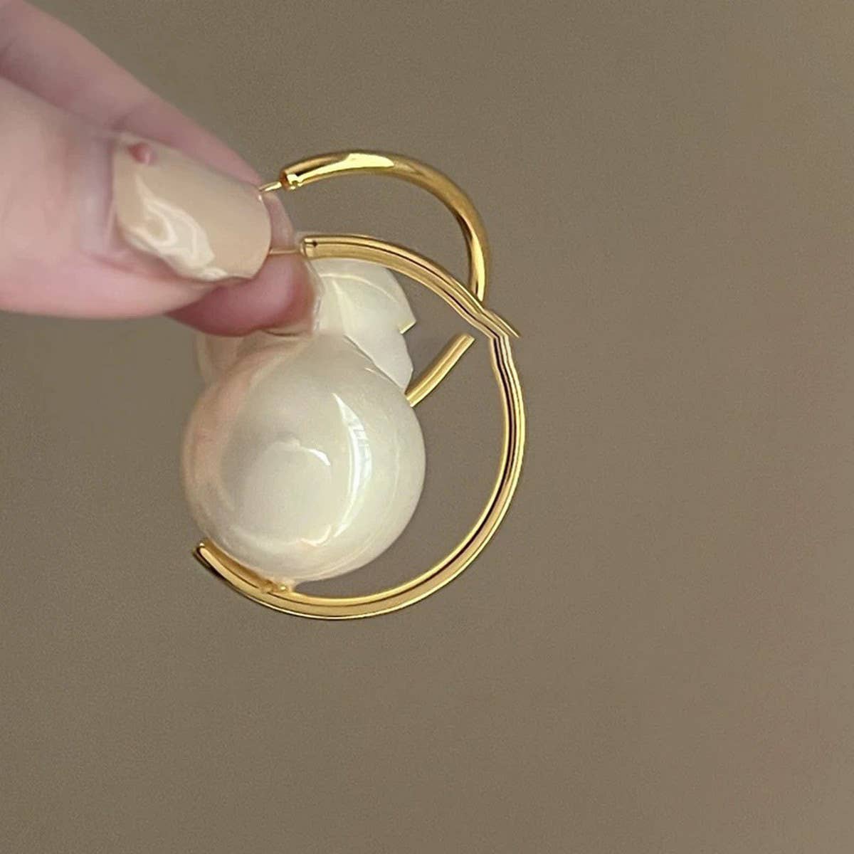 BIG PEARL NICHE DESIGN VERSATILE EARRINGS_CWAJE2185