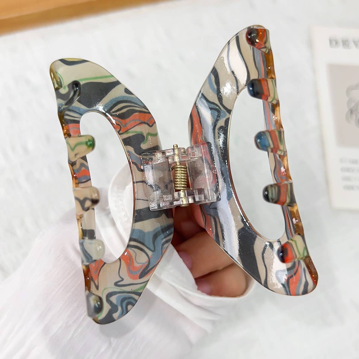 Oil paint-style acrylic gripper hair clips