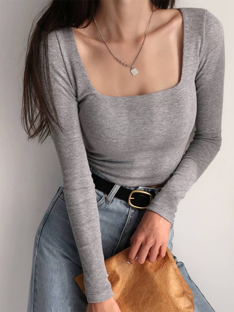 Square-neck solid-color long-sleeved T-shirt