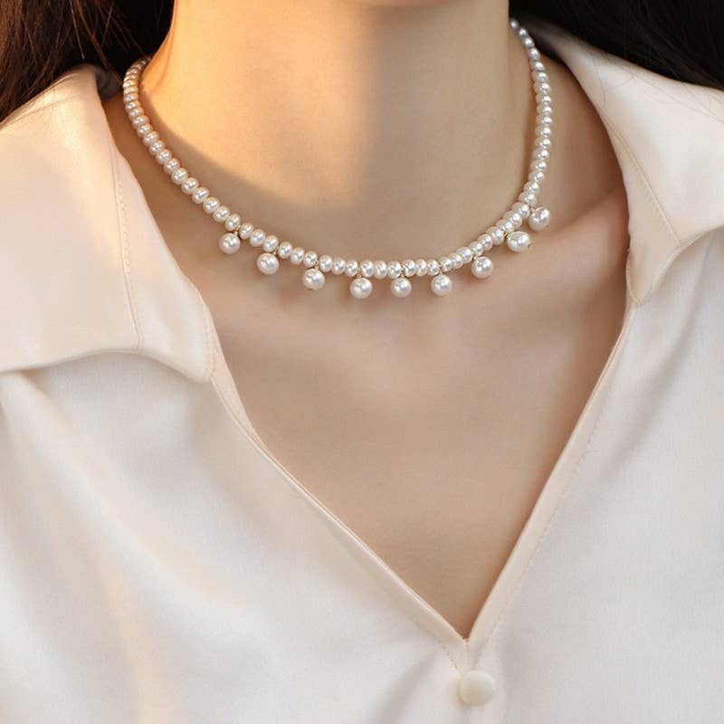 Fashionable Bahak freshwater pearl necklace
