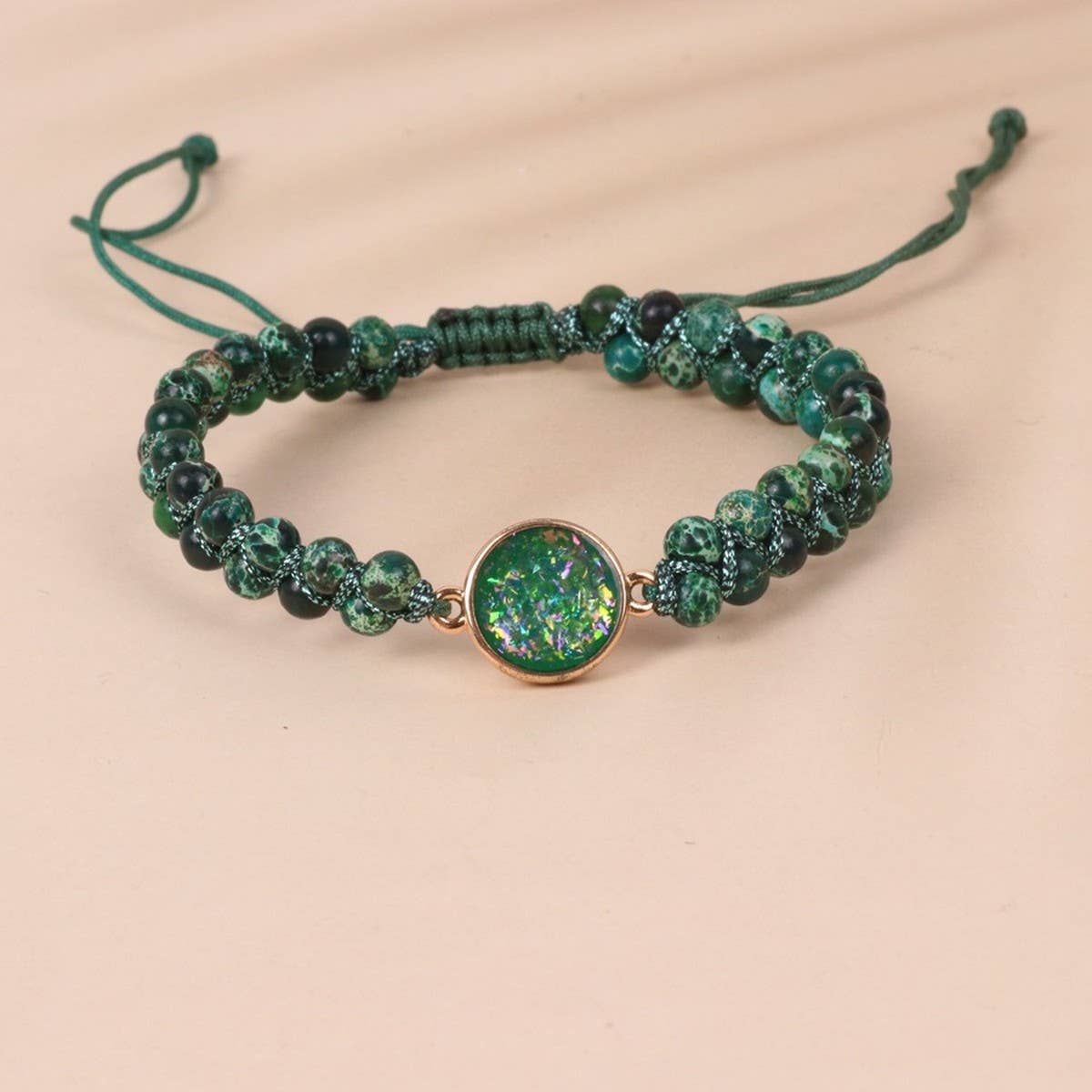 YOGA FRIENDSHIP GREEN BRAIDED BRACELET_CWAJE3950
