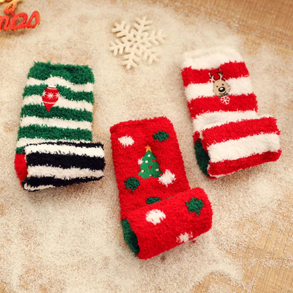 CHRISTMAS EMBROIDERY COZY SOCKS FOR WOMEN
