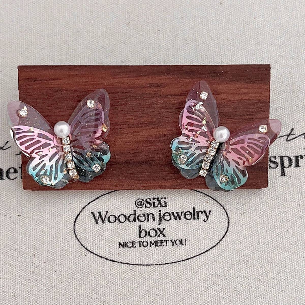 COLORFUL OIL PAINTING PEARL BUTTERFLY EARRINGS
