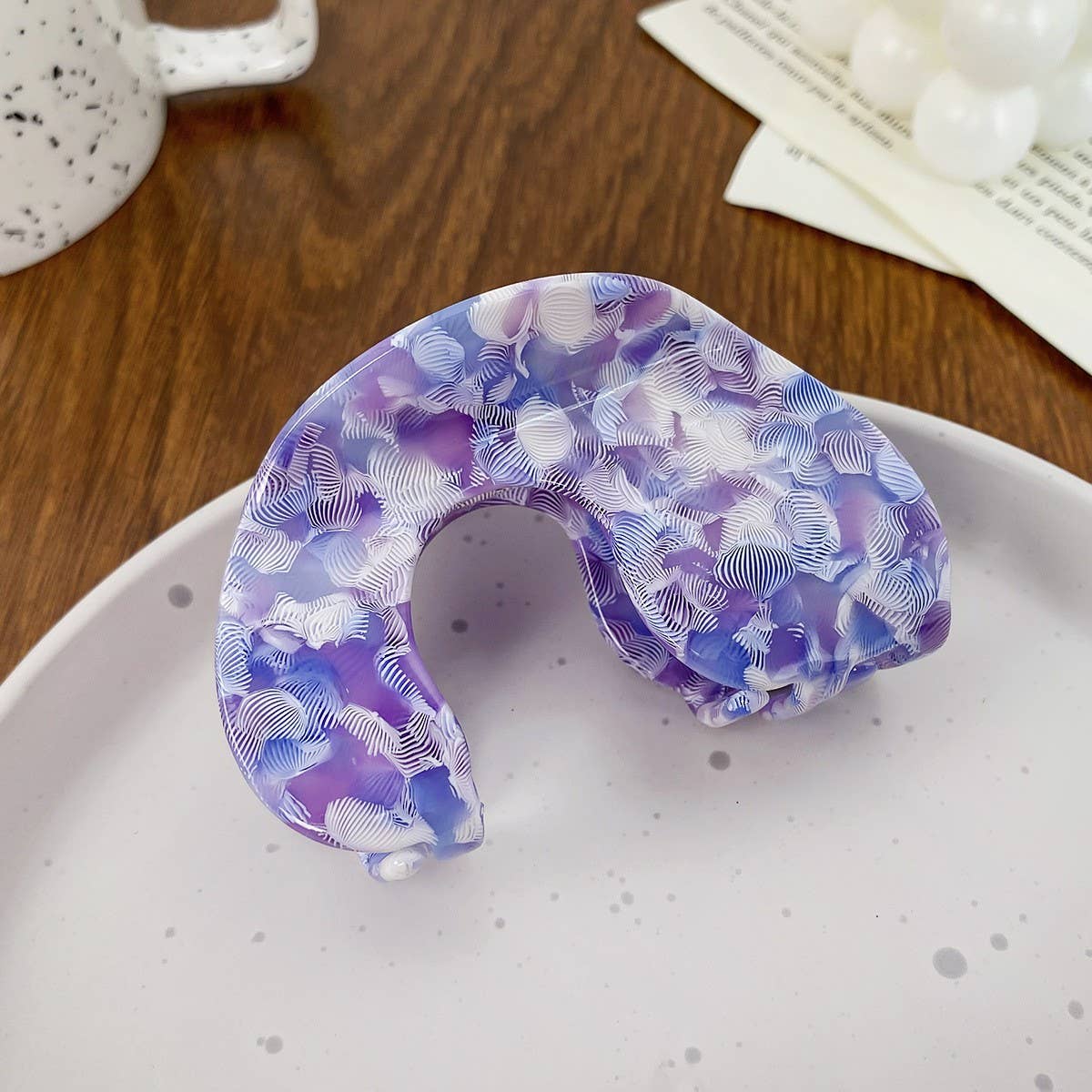 Elegant Acetate Hair Claw, Back Bun Shark Clip_CWAHA1594