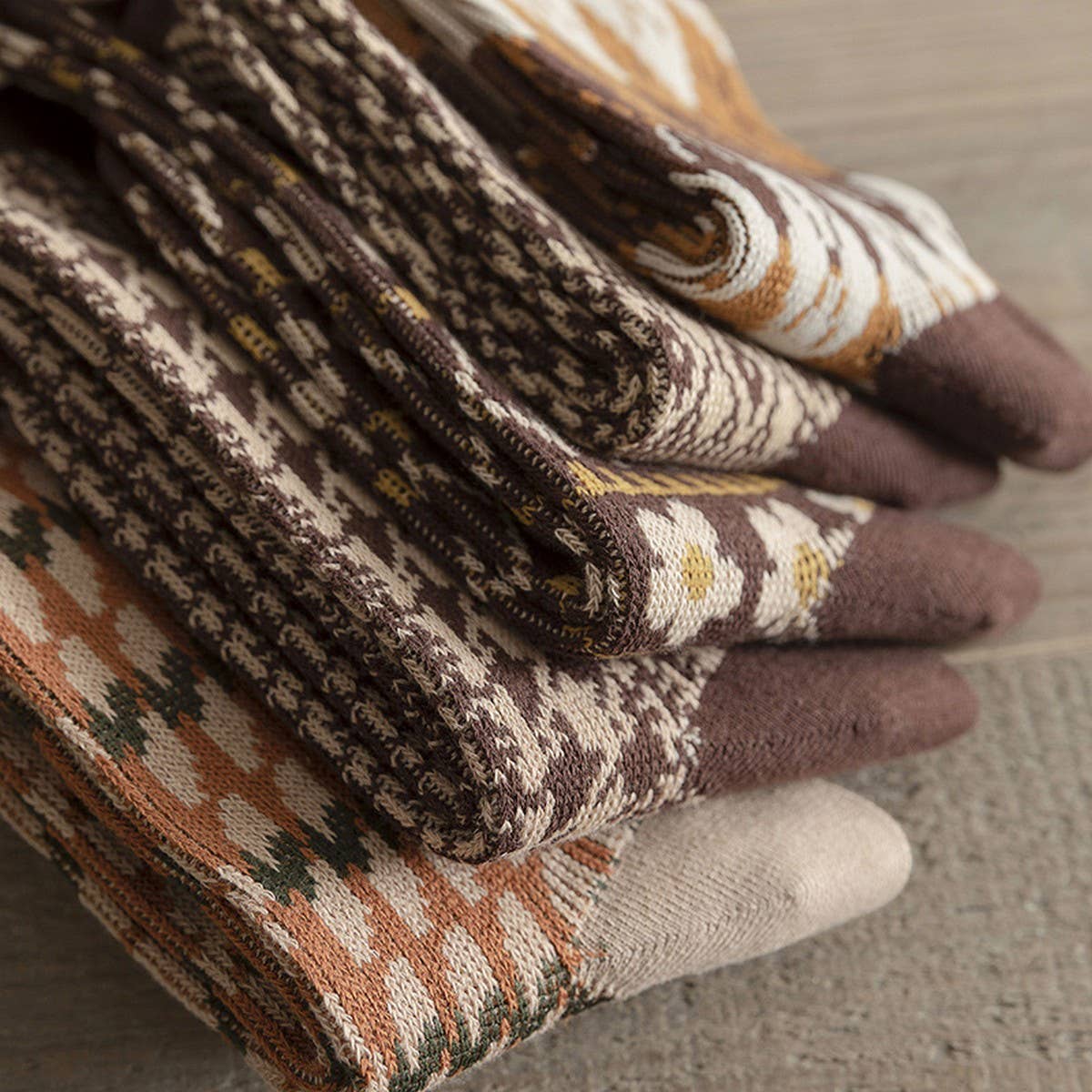 AUTUMN AND WINTER FASHION WARM MID-CALF SOCKS_CWMS1118