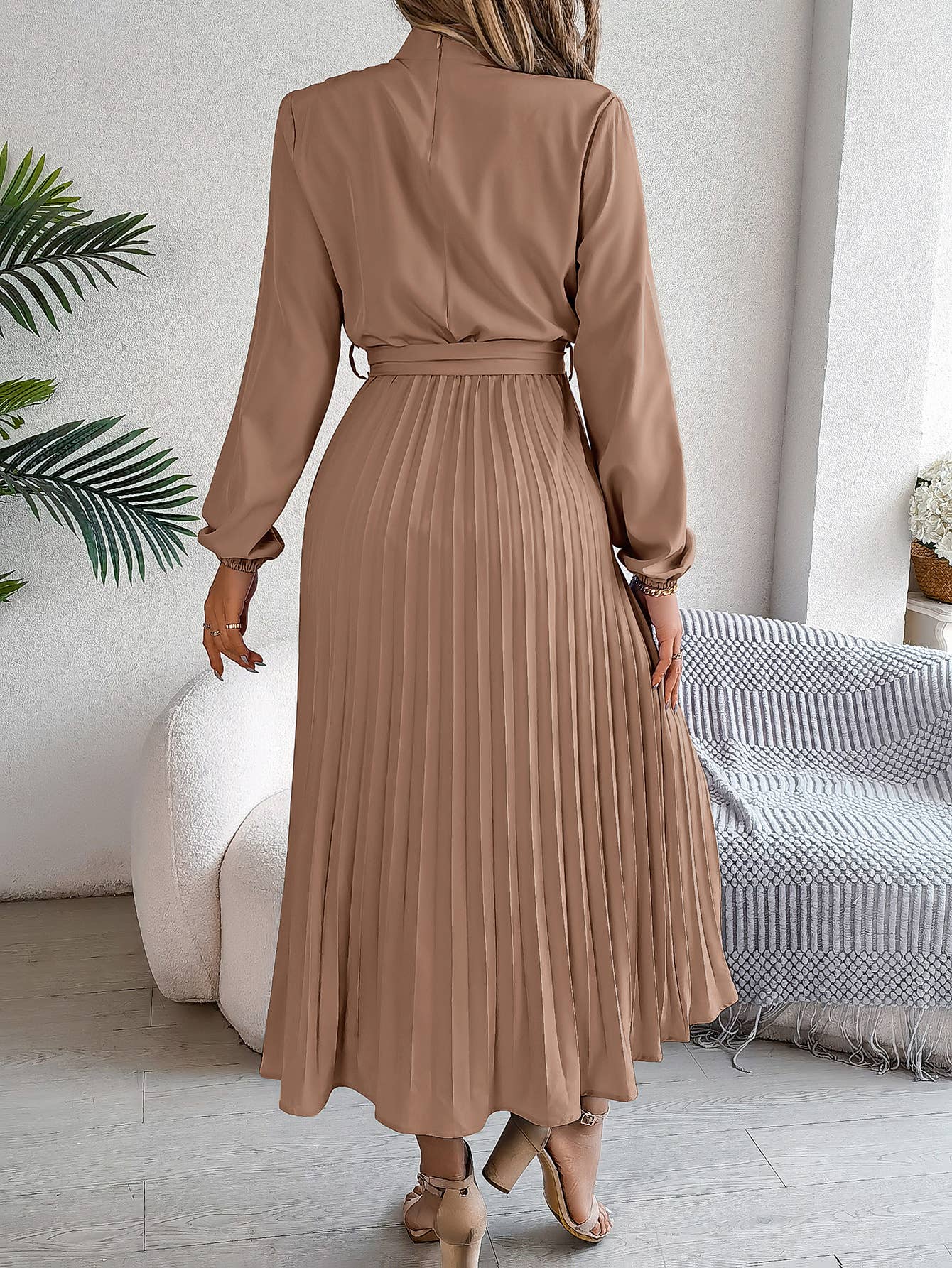 STANDING COLLAR LONG SLEEVE PLEATED LONG DRESS