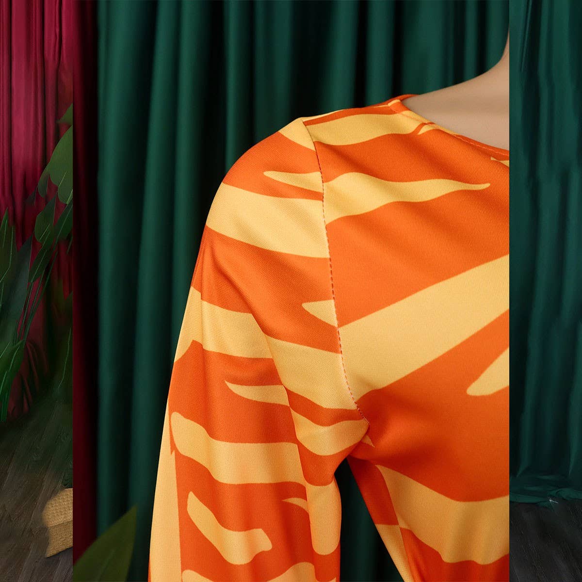 FASHIONABLE LACE-UP PRINTED OVERSIZED DRESS