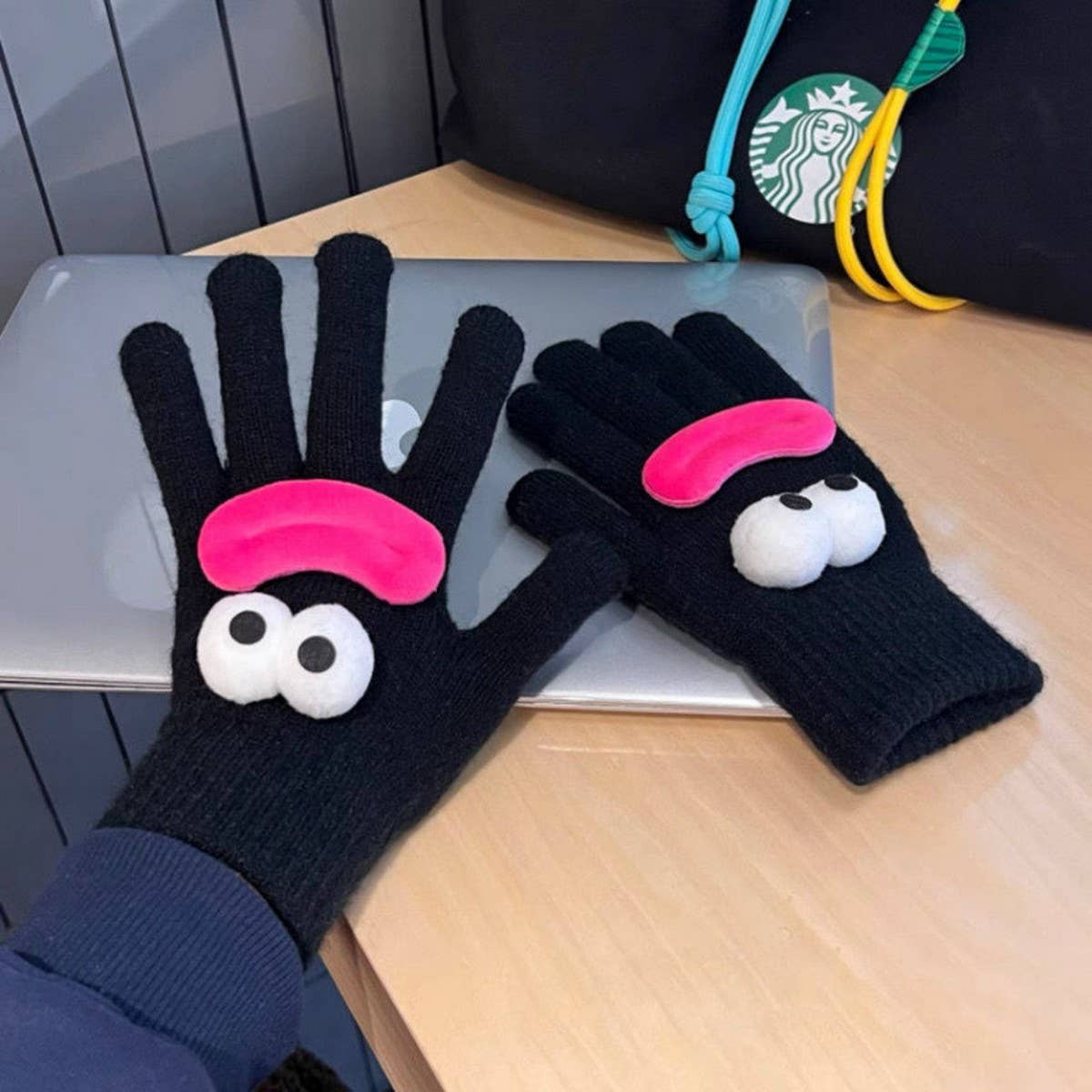 CARTOON KNITTED COLD-PROOF TOUCH-SCREEN GLOVES_CWAG0179