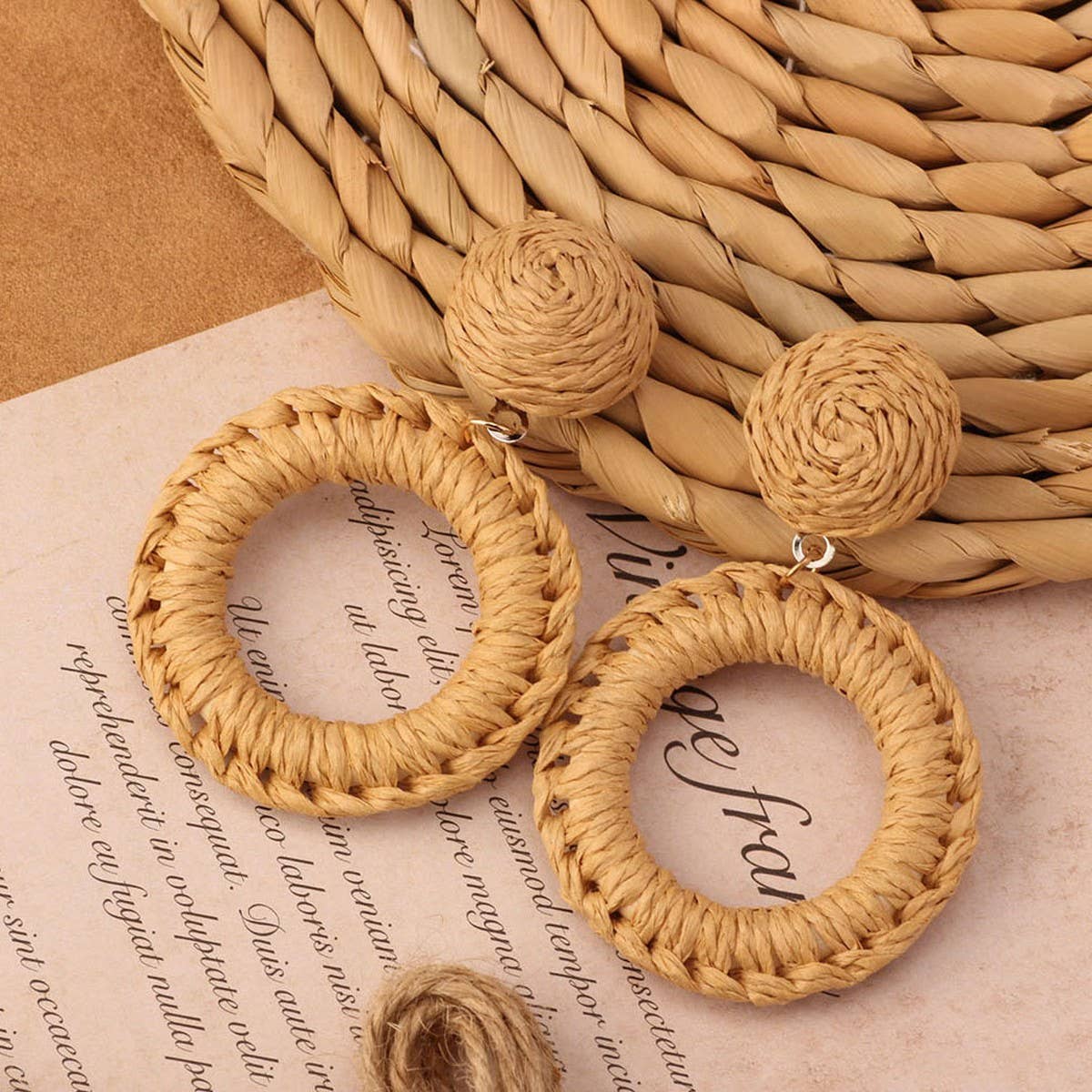 NEW VINTAGE SIMIAN GRASS VINE WOVEN EARRINGS_CWAJE4011