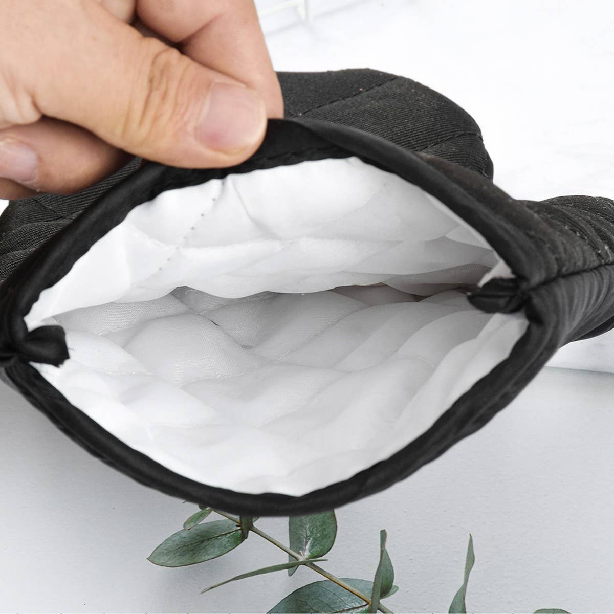 KITCHEN TWO-PIECE BAKING SCALD-PROOF GLOVES