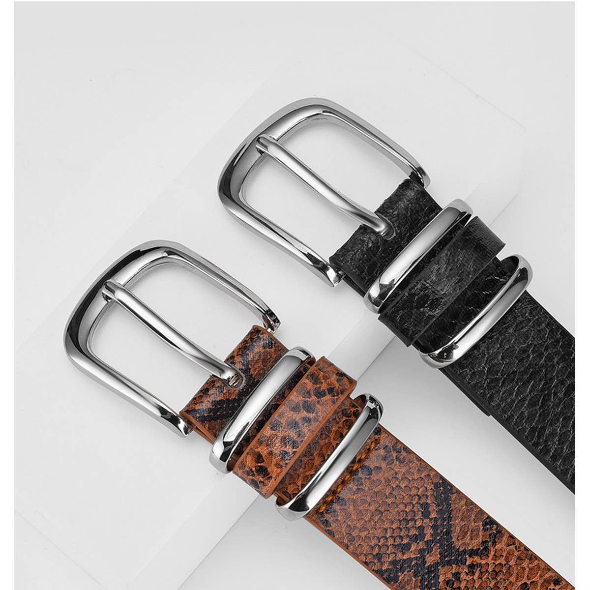 VINTAGE SERPENTINE WOMEN'S PIN BUCKLE BELT