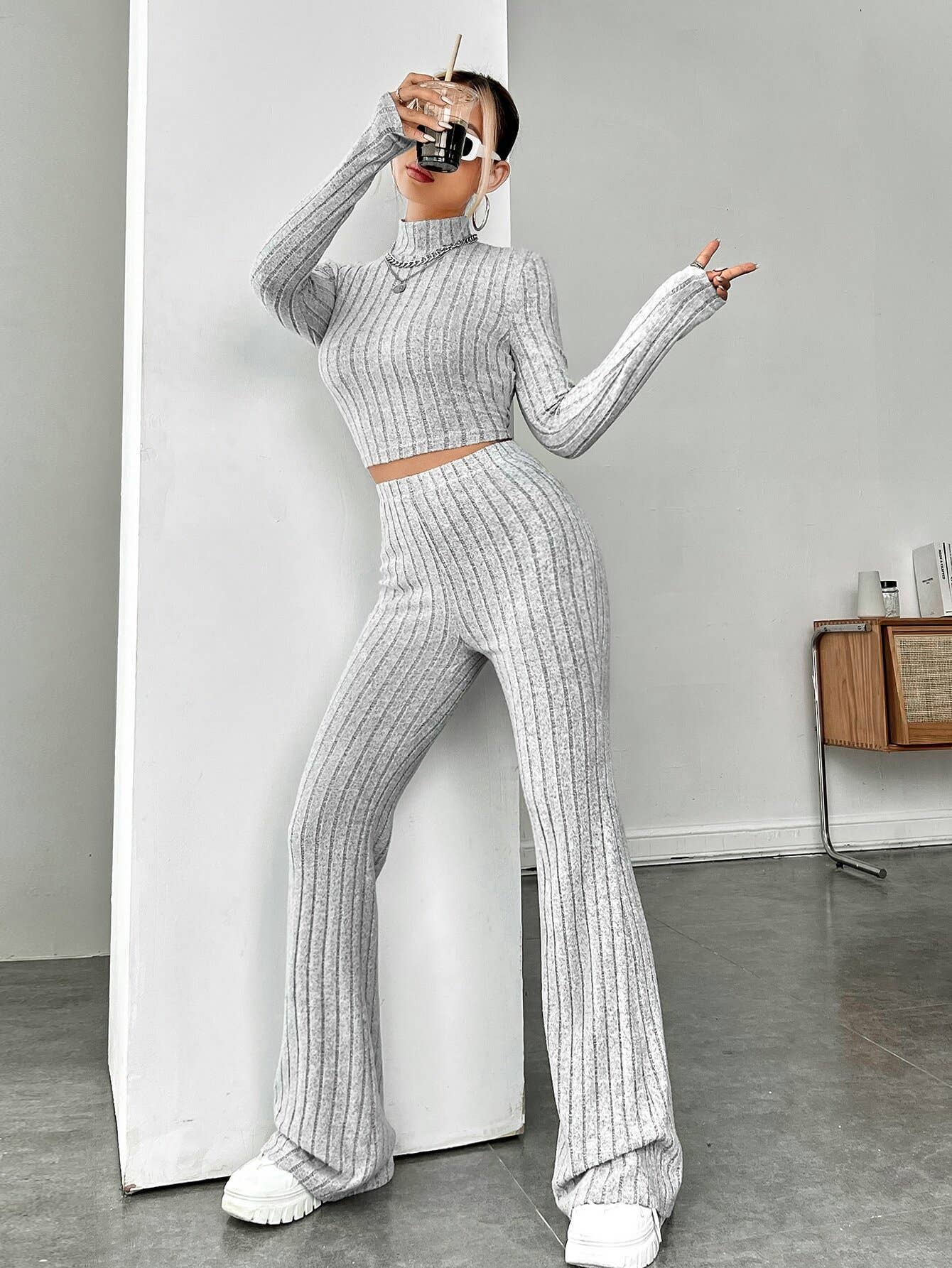 STYLE FASHION LEISURE SPORTS ETHOS TWO-PIECE SET
