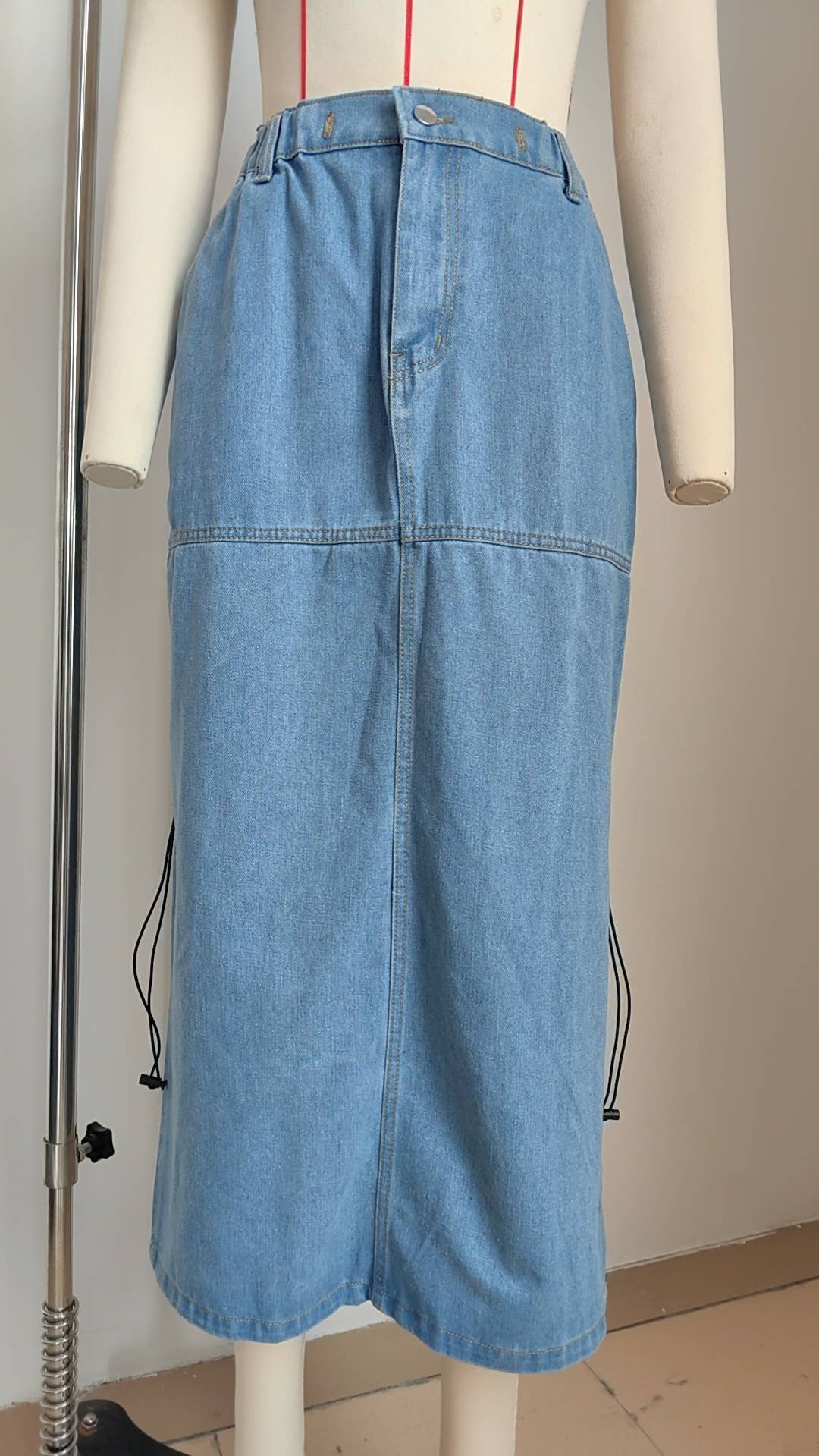 ELASTIC-WAISTED DRAWSTRING DENIM SKIRT