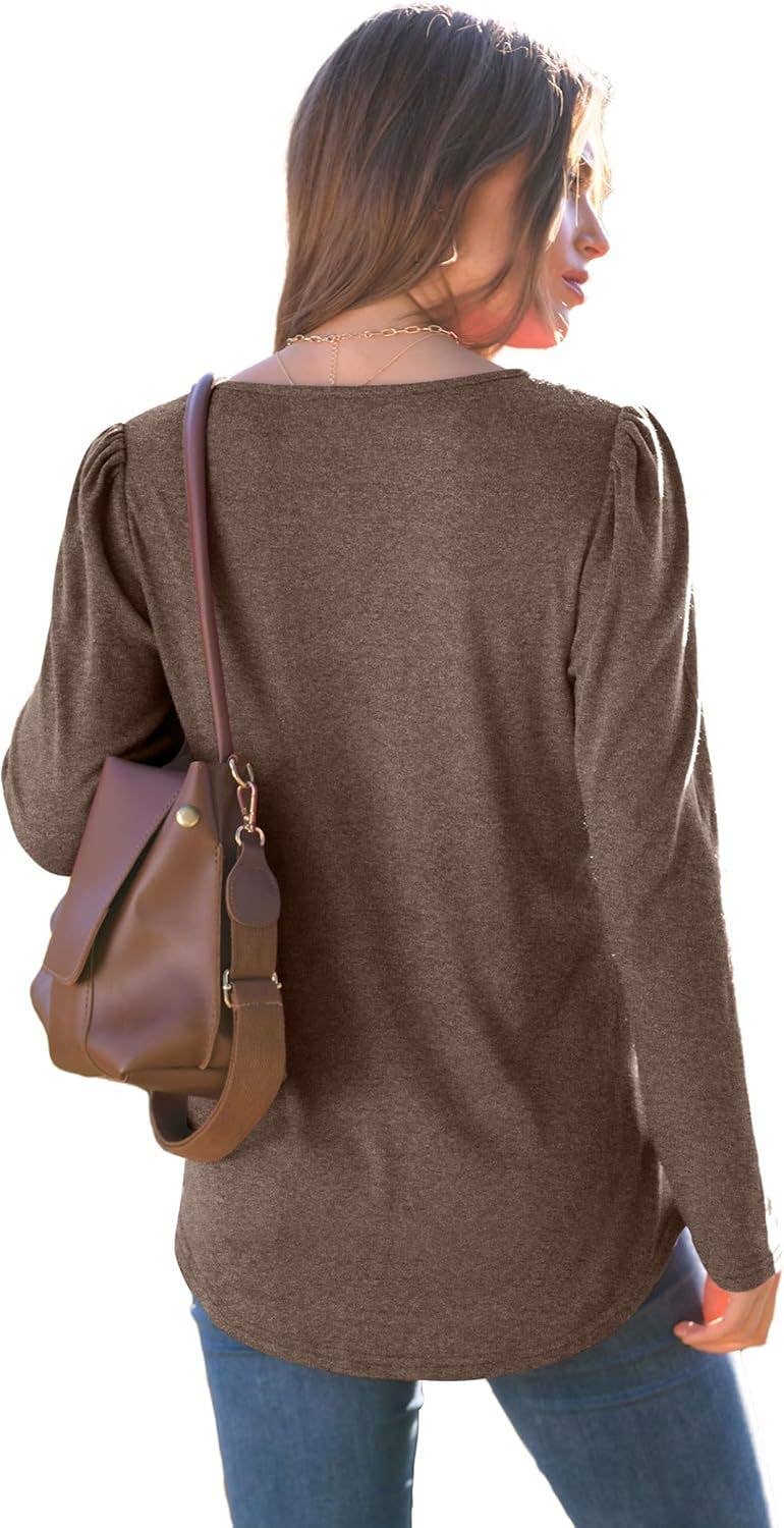 WEAR A SOLID COLOR CREW NECK LONG SLEEVE T-SHIRT