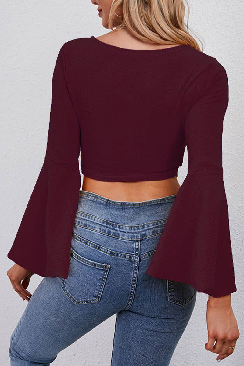 V-neck T-shirt with flared sleeves and midriff