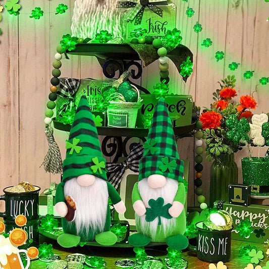 ST. PATRICK'S DAY FACELESS GNOME ORNAMENT_CWMM3434