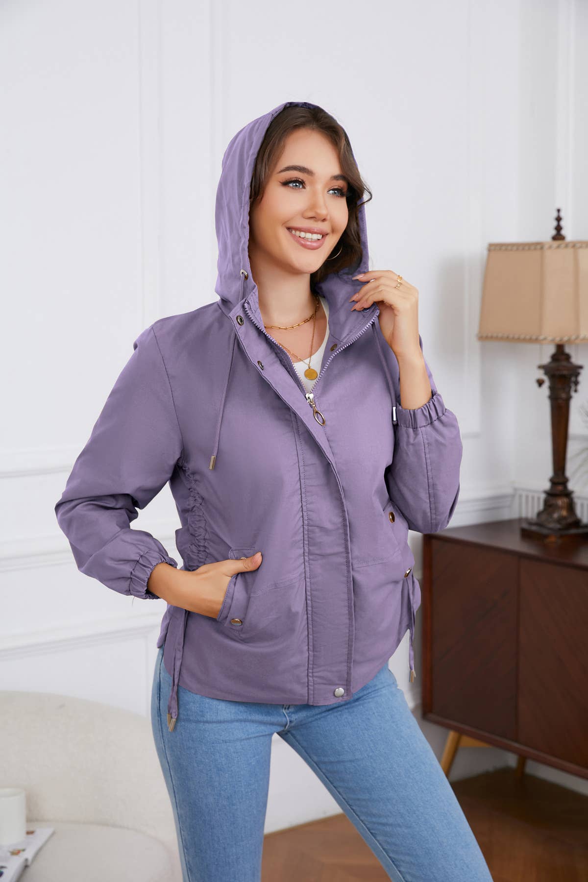 HOODED LONG-SLEEVED BASIC WINDBREAKER