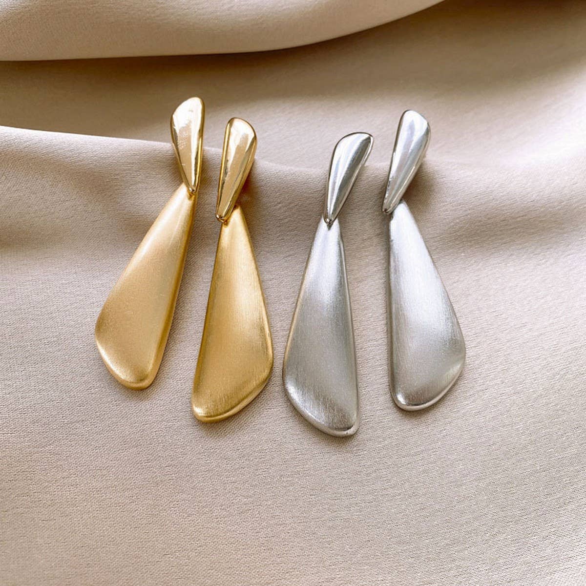 WATER DROP FASHION PERSONALITY COOL STYLE EARRINGS