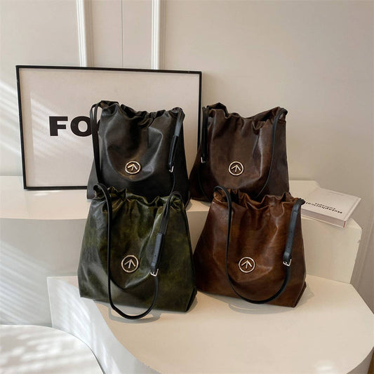 RETRO LARGE-CAPACITY COMMUTER ARMPIT BAG_CWAB1581