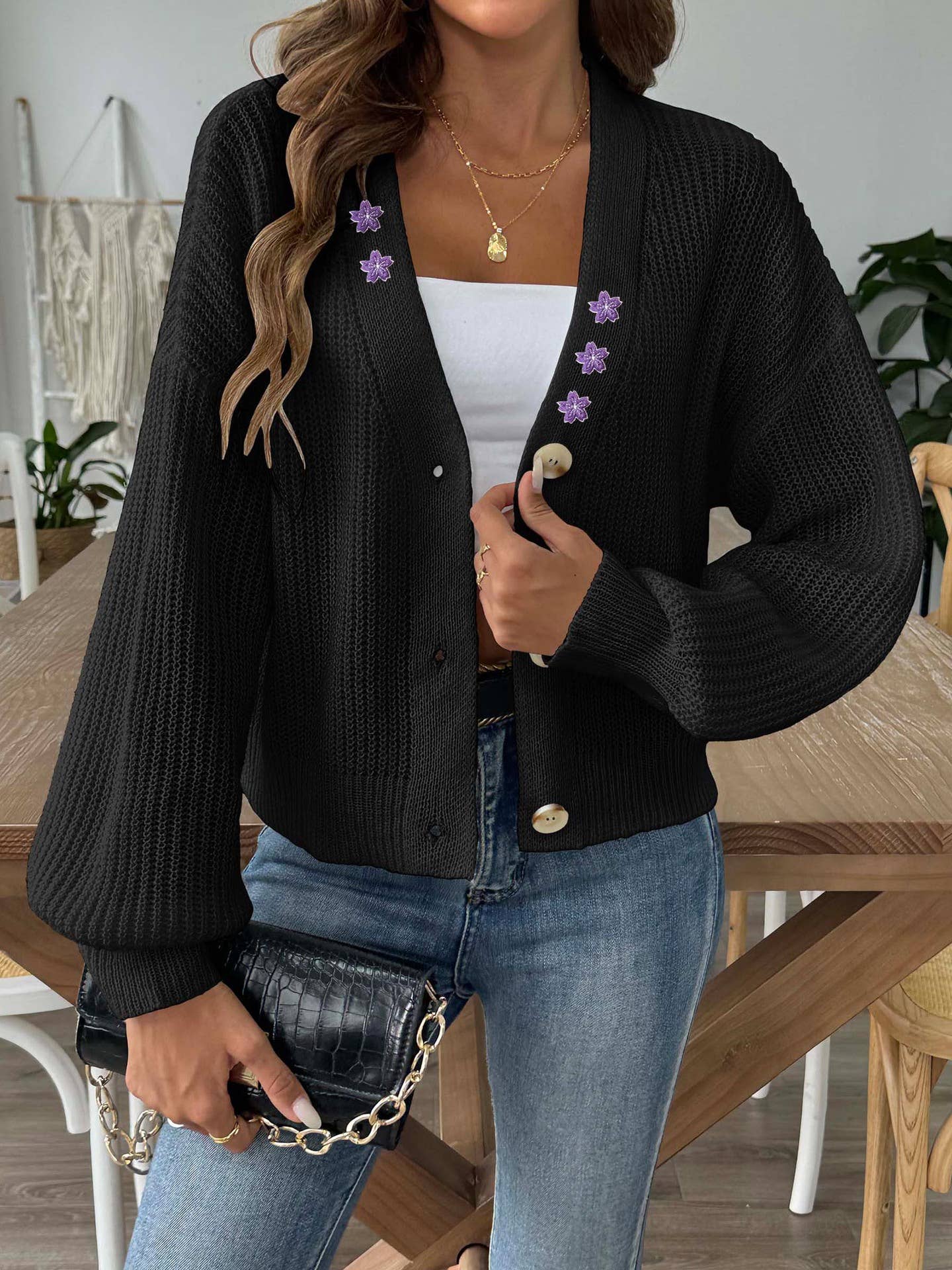 EMBROIDERED APPLIQUE SINGLE BREASTED CARDIGAN