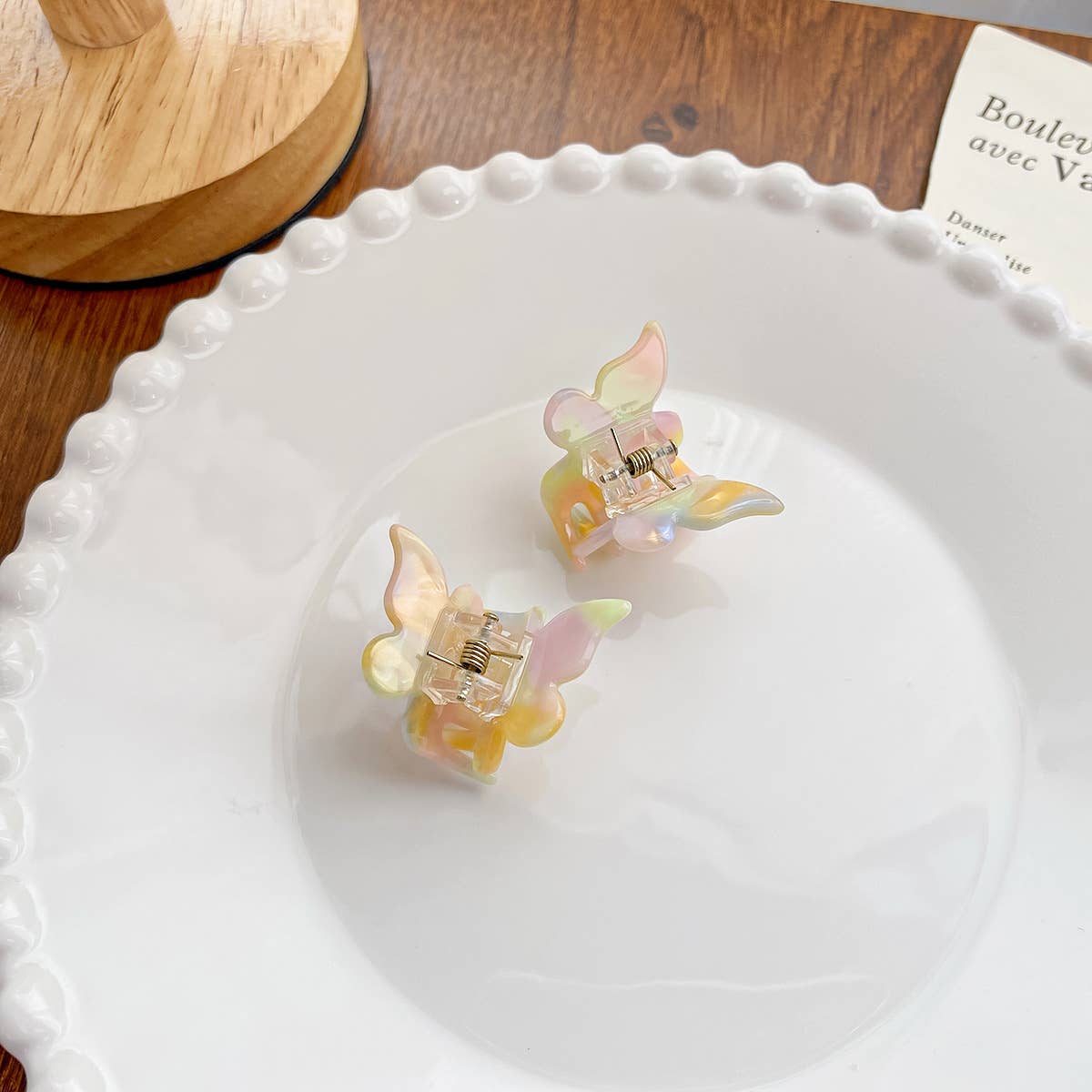 Acetate board style candy-colored hair clip