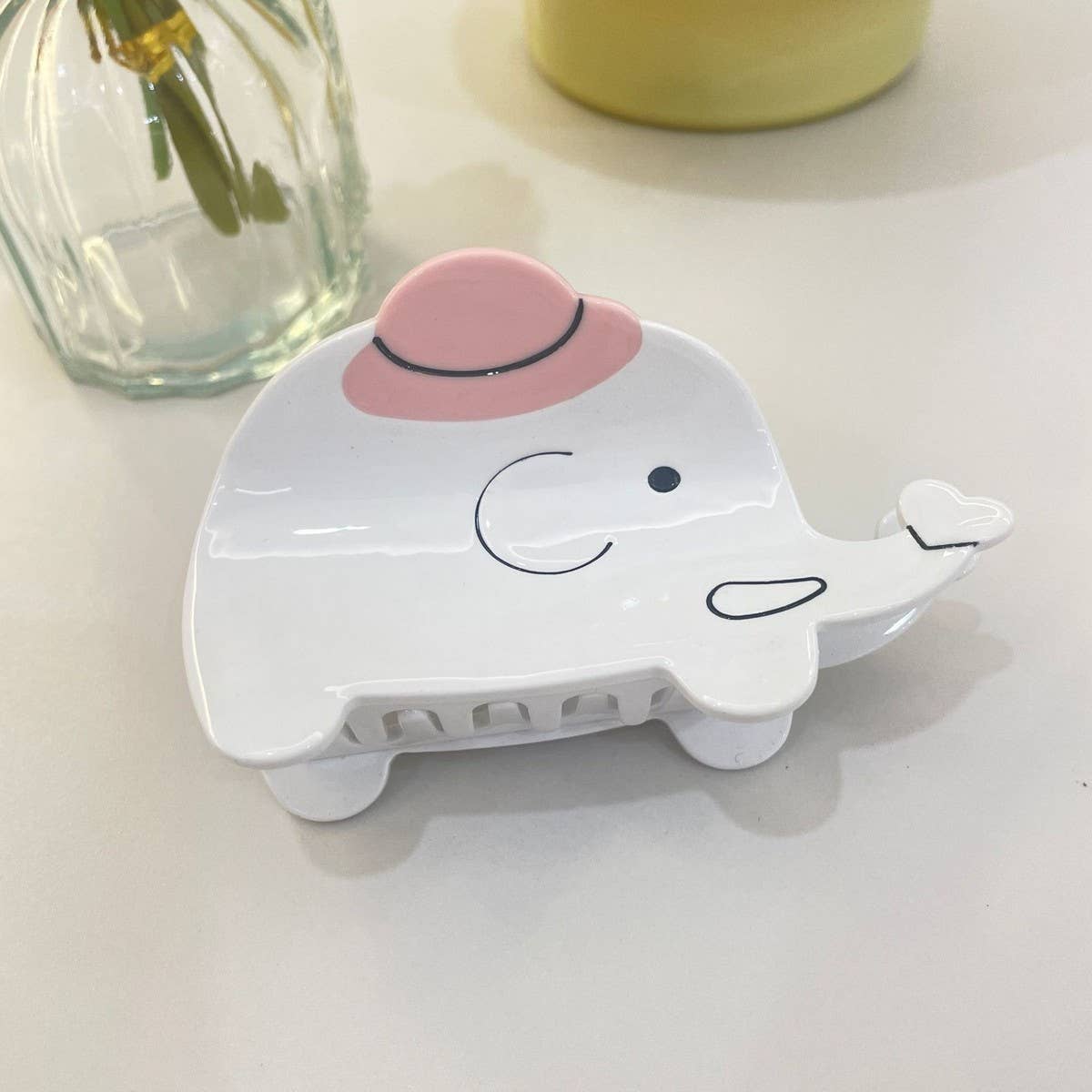 CWAHA1542_CARTOON ELEPHANT HAIR CLAW CLIP