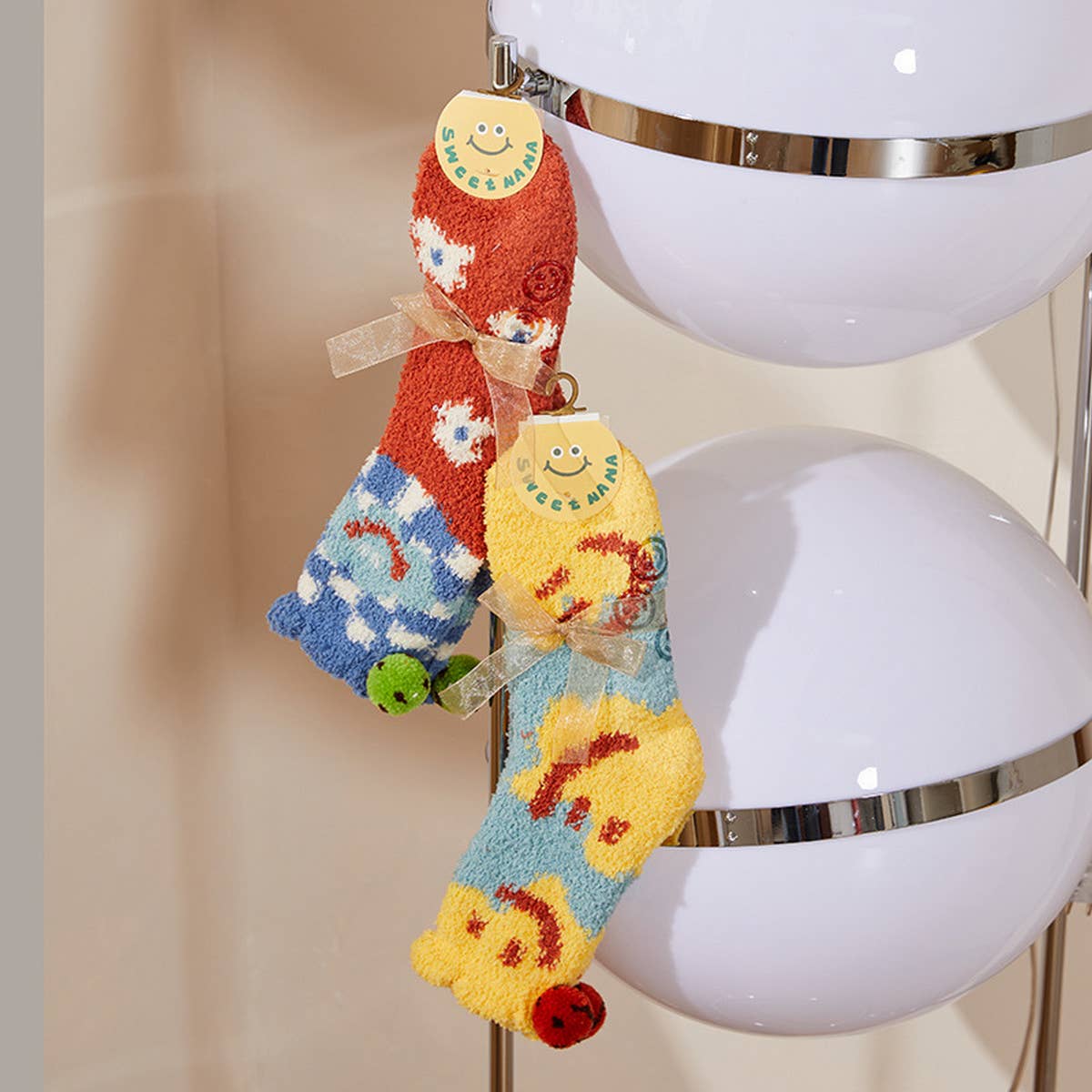 CUTE CARTOON SMILING FACE SOCKS