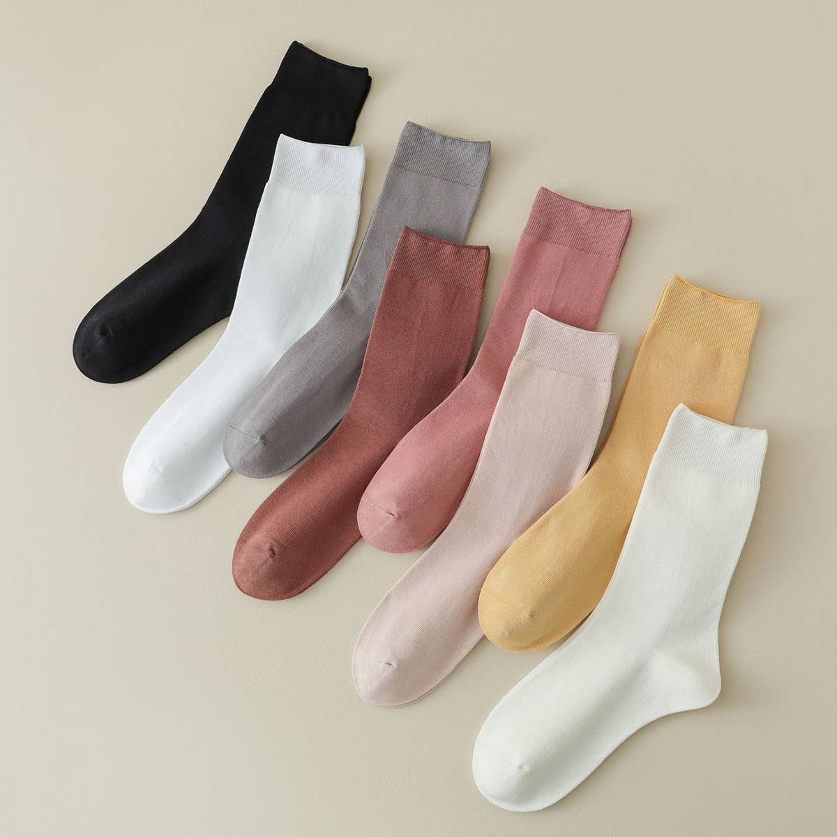 WOMEN LEISURE SOLID COLOR PILE SOCKS