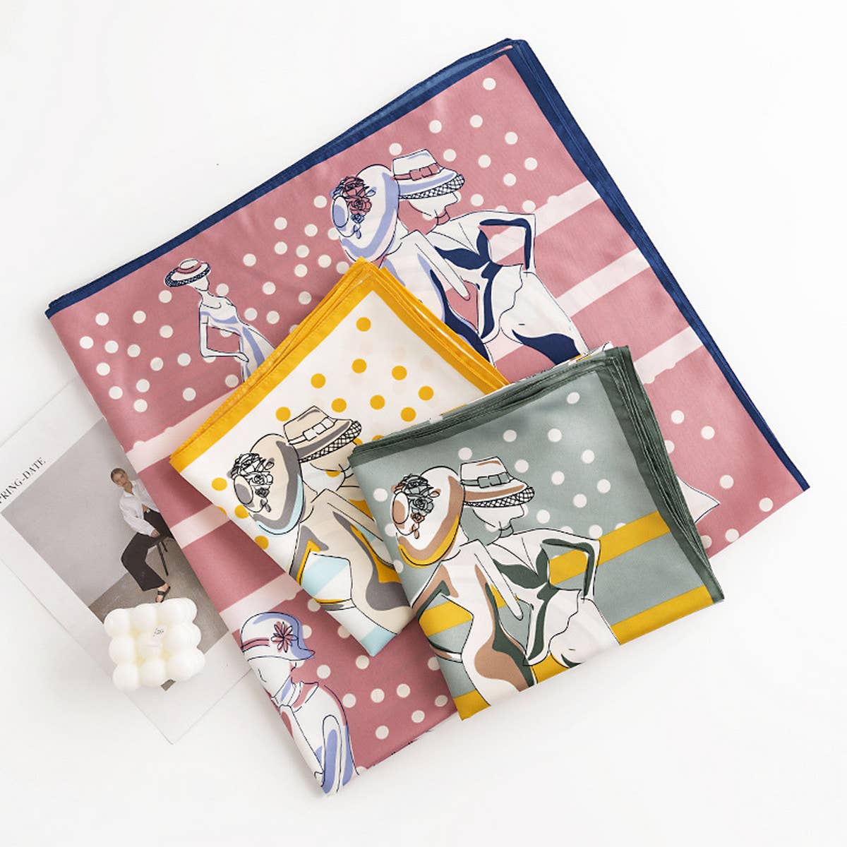 VINTAGE CIRCLE PRINT SQUARE SCARF