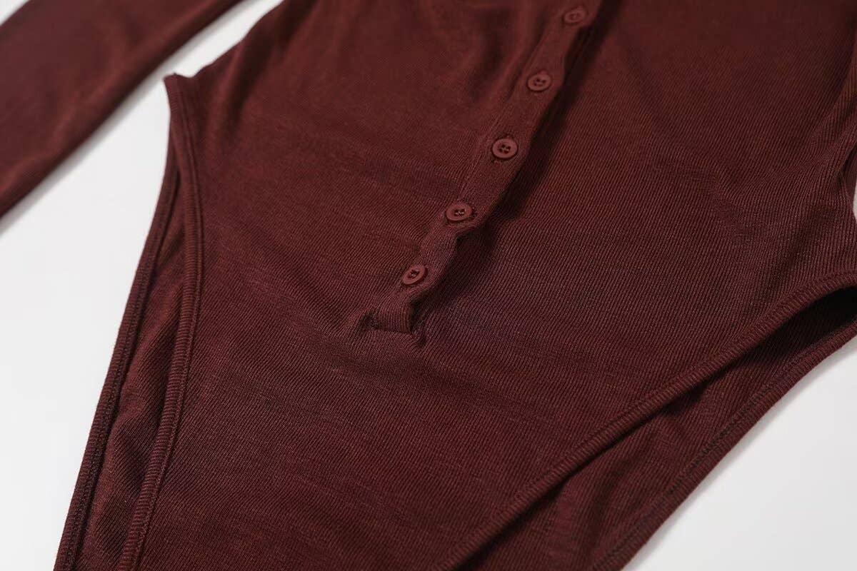 Round-neck single-breasted long-sleeved jumpsuit