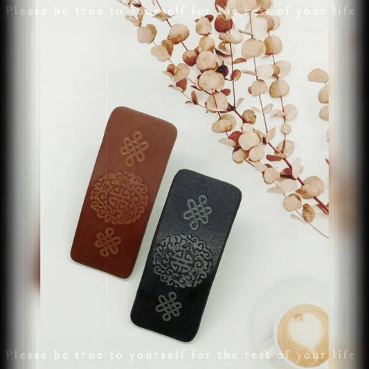 New Chinese Style Carved Painted Vintage Clip