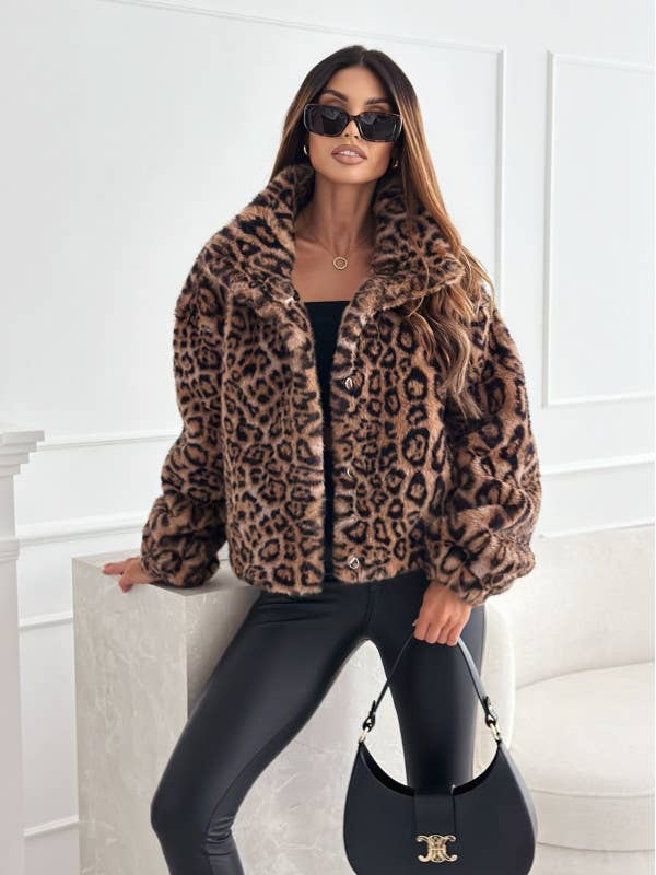 Leopard-print lapel and elegant plush short coat