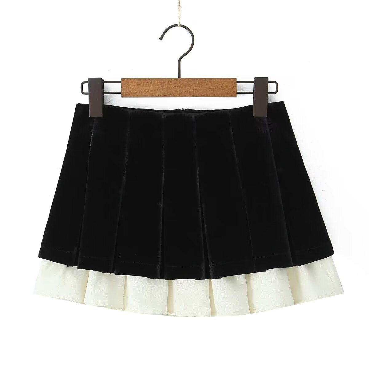Women??¢s Velvet Panel Pleated Skirt, Casual Look_CWDSD8339