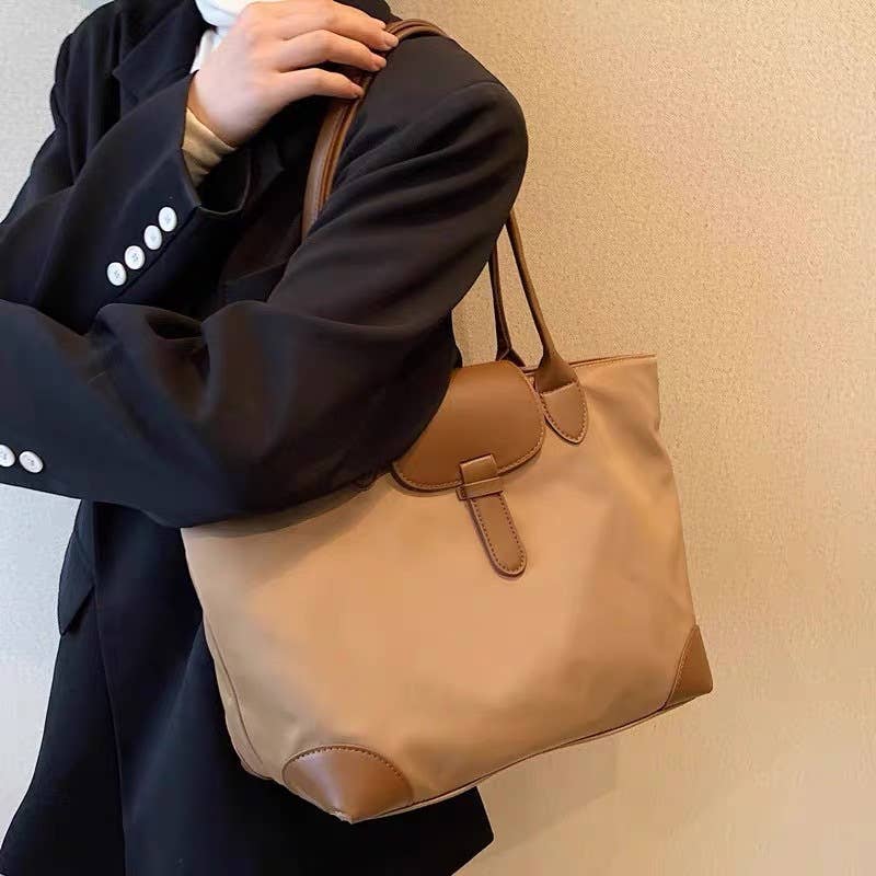 Single-shoulder commuting nylon fabric tote bag