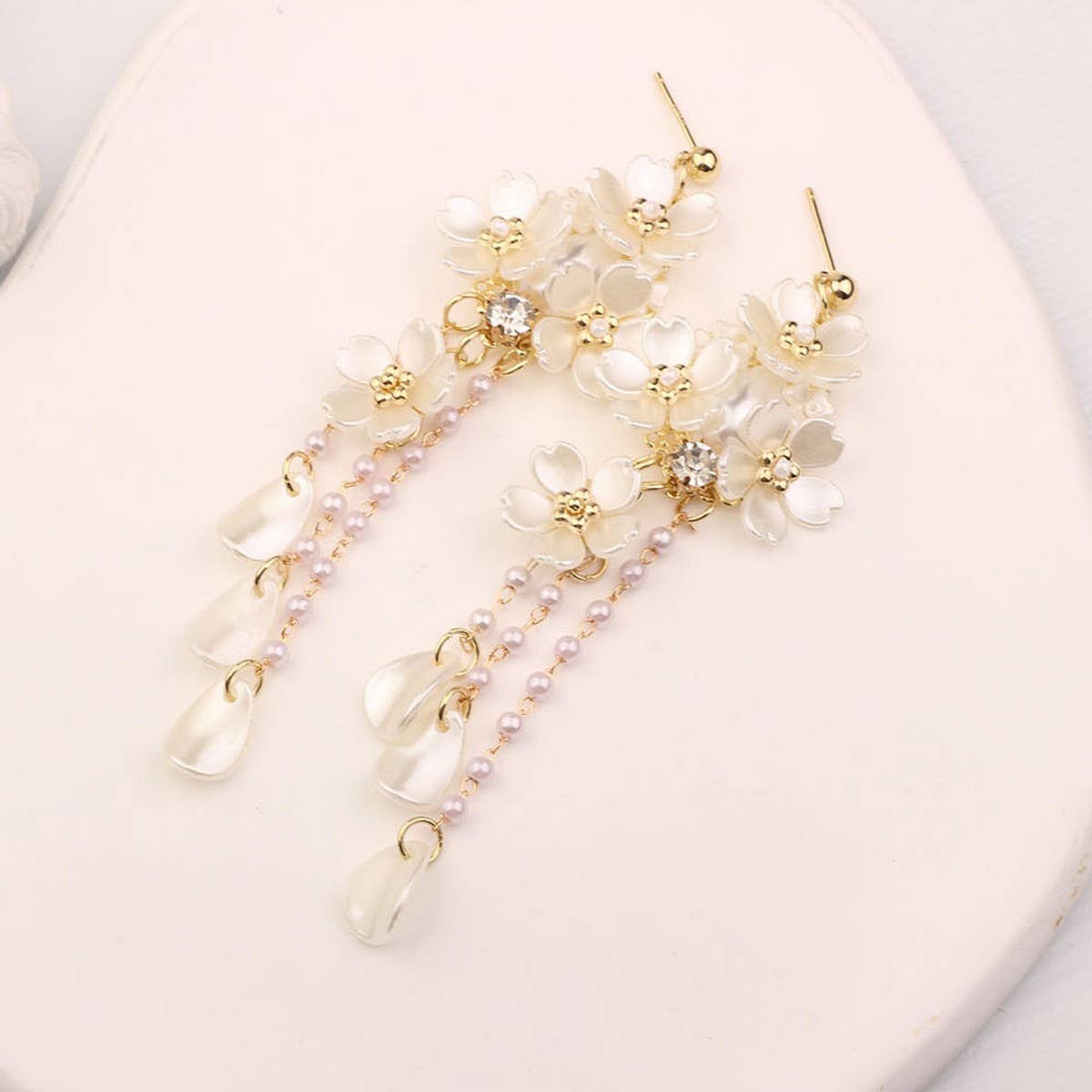 SWEET AND ELEGANT HAND-WOVEN CRYSTAL EARRINGS