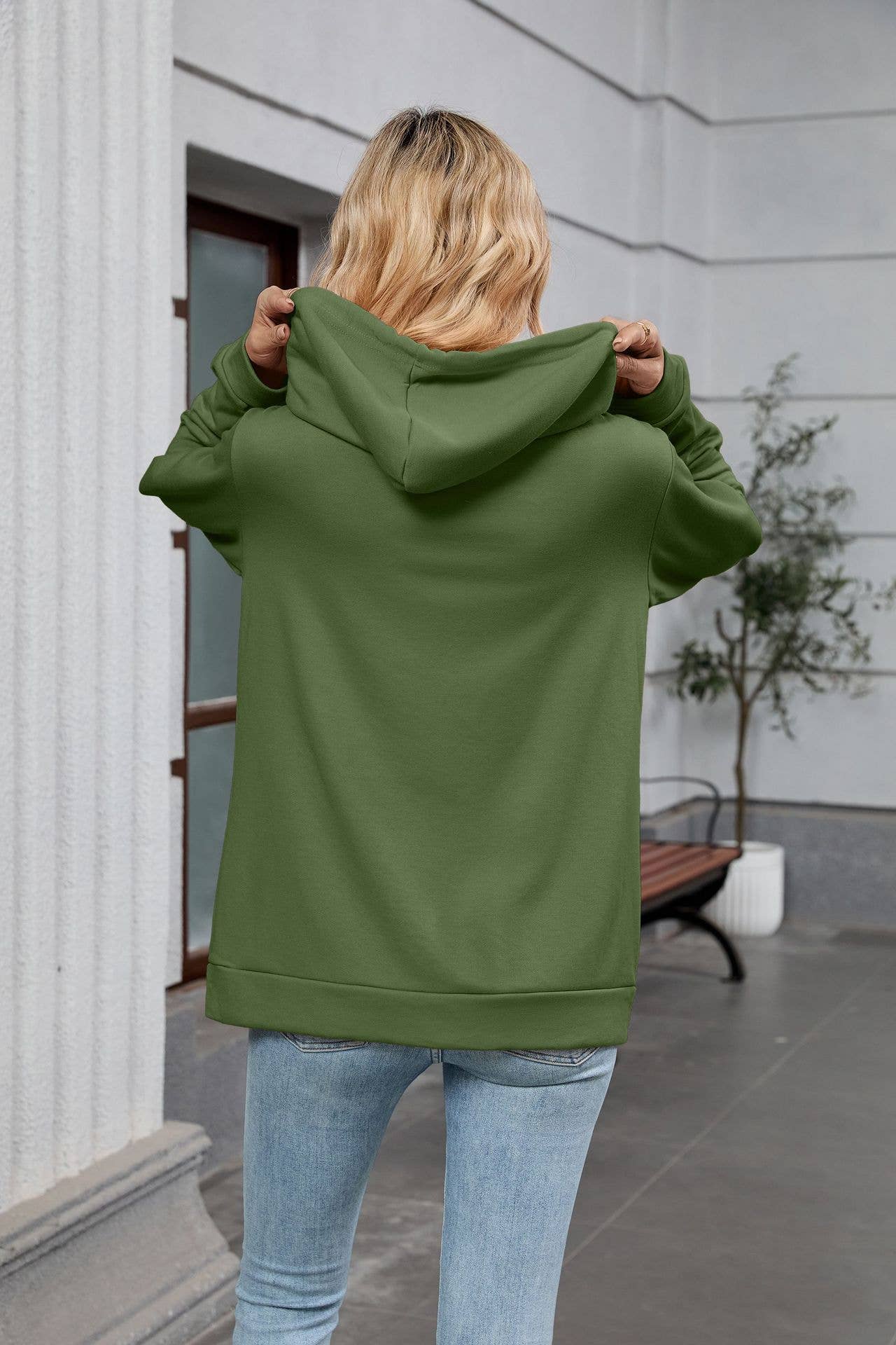 Zipper hooded pocket long-sleeved sweatshirt