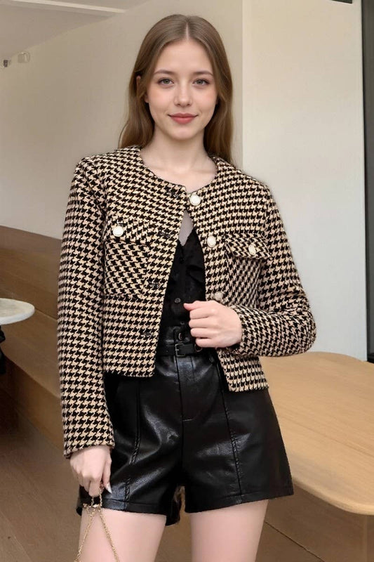 CWOCO1279_CREW NECK BLACK AND WHITE HOUNDSTOOTH TWEED COATS