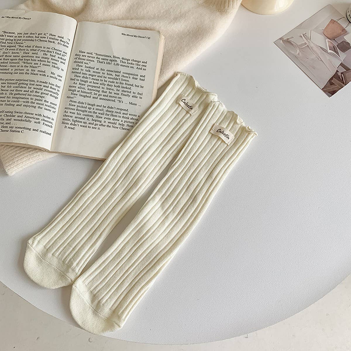 WOMEN  FLOWER  EAR EDGE LONG CREW SOCKS