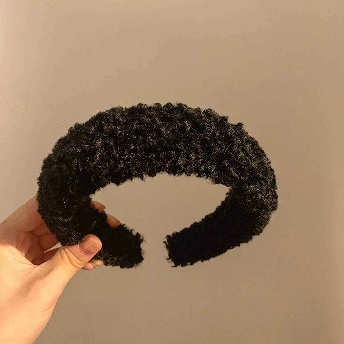 WIDE-BRIMMED FURRY HEADBANDS_FOR WINTER,FALL_CWAHA0439