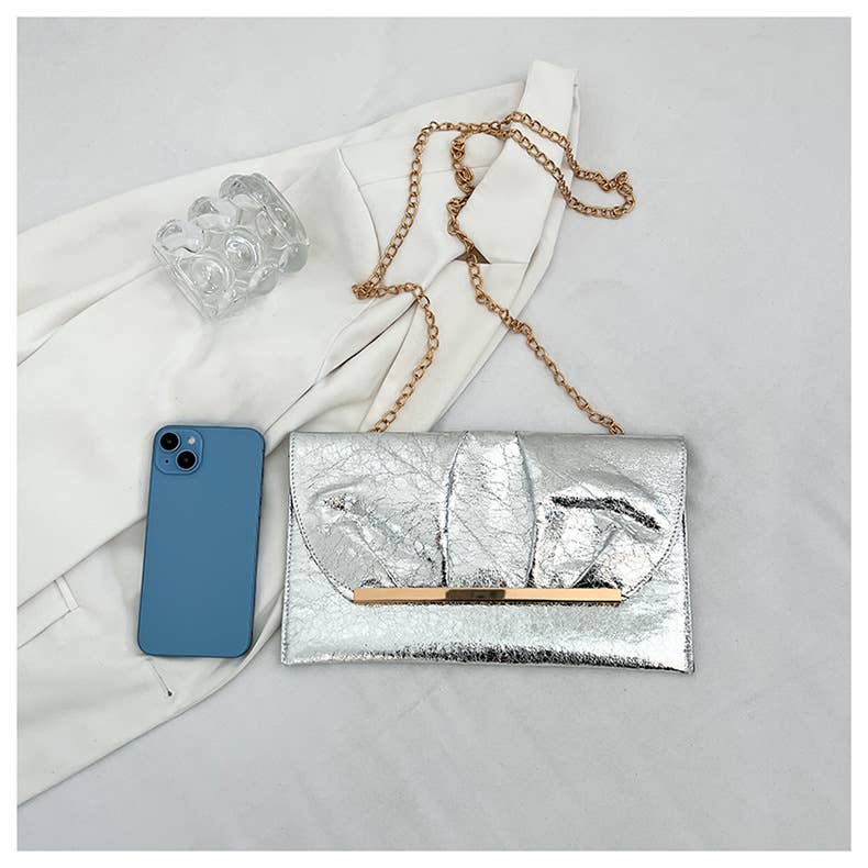 Fashionable pleated chain envelope bag