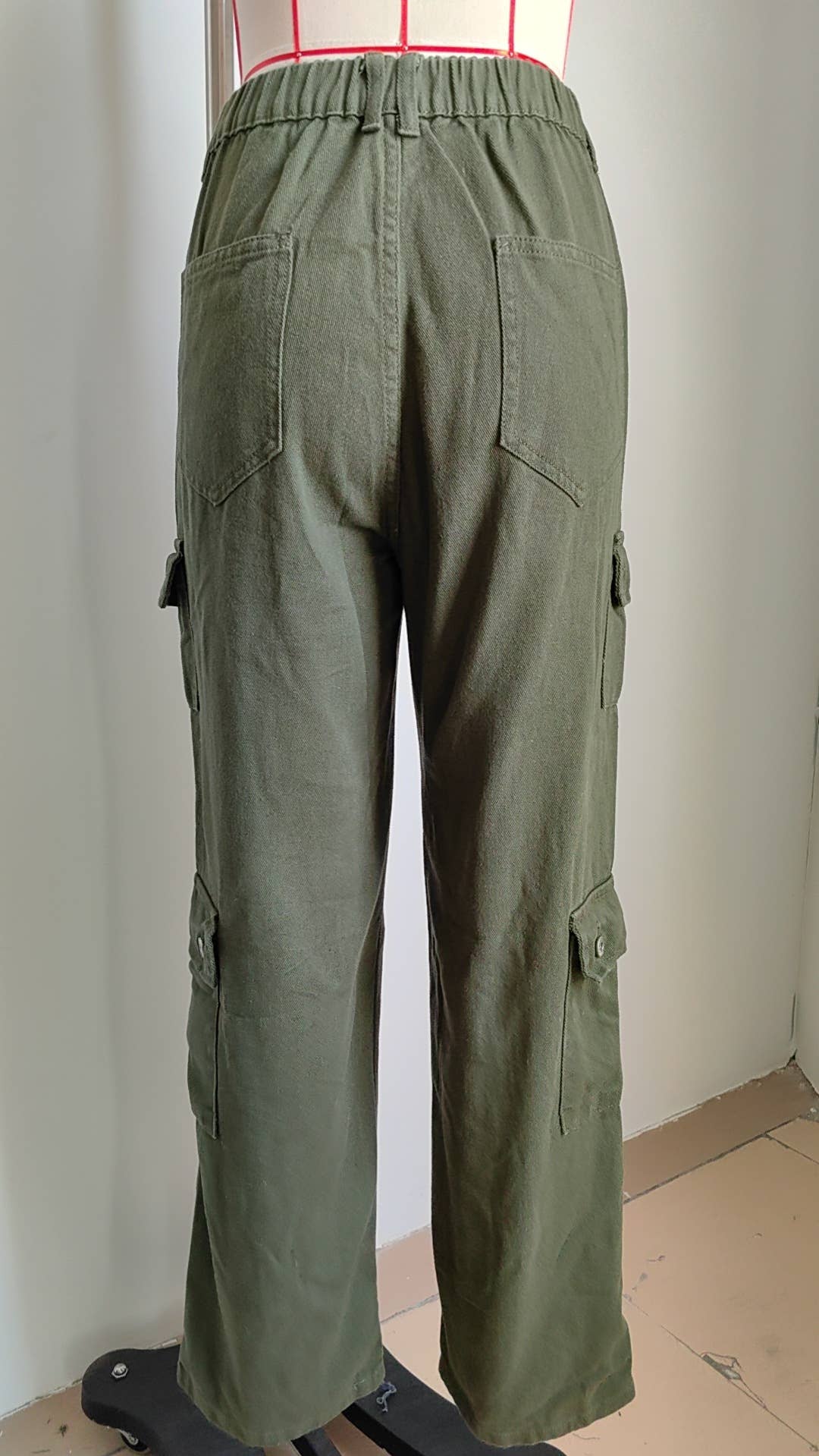 Semi-elastic personalized denim cargo pants
