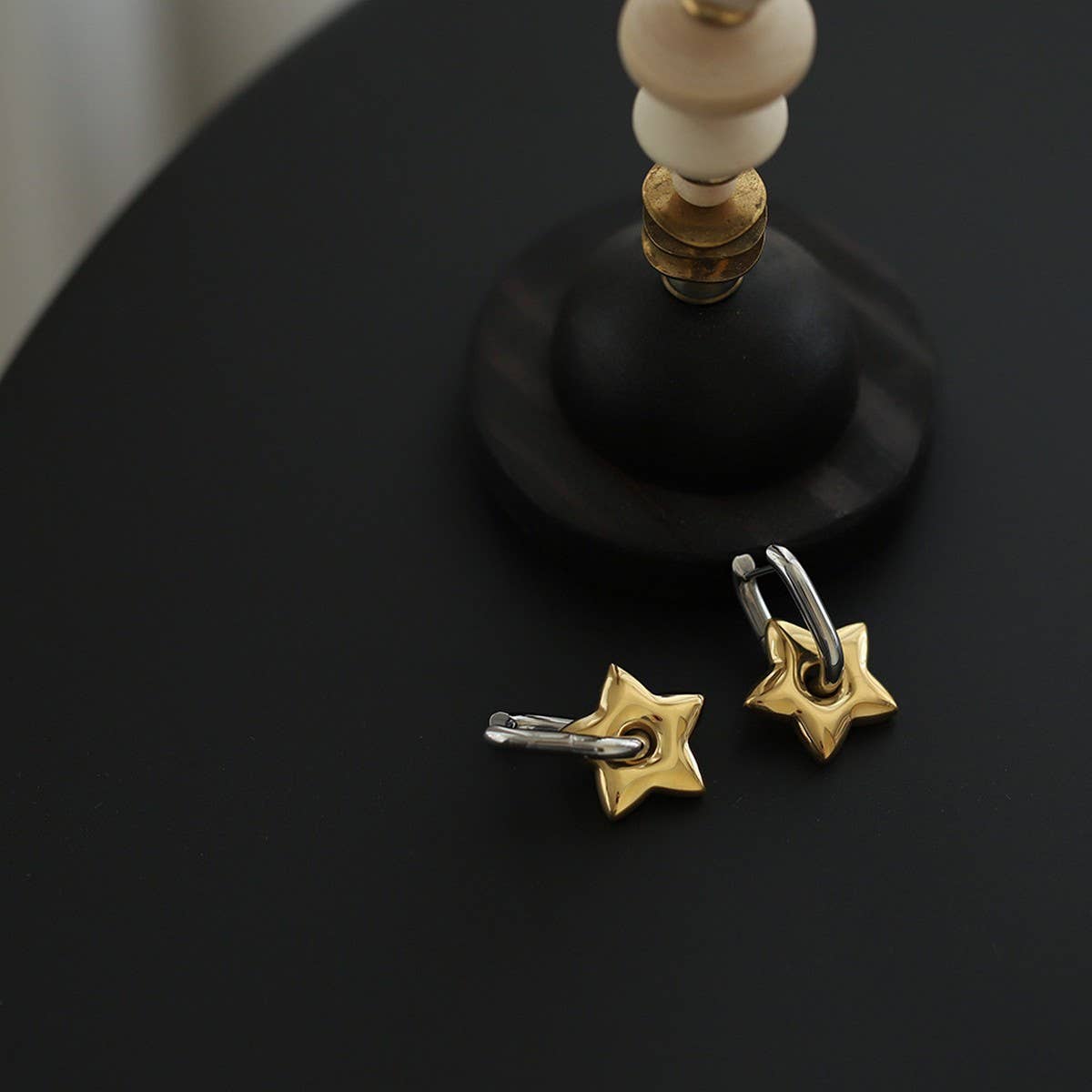 Two-Tone Metal Star Oval Ear Cuff Earrings£ßCWAJE5037