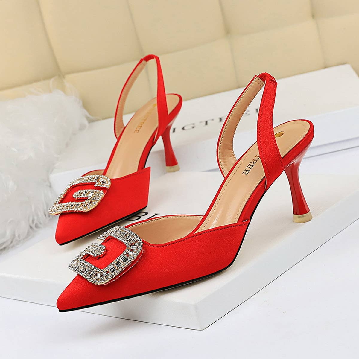 SHALLOW POINTED TOE RHINESTONE BUCKLE HIGH HEELS
