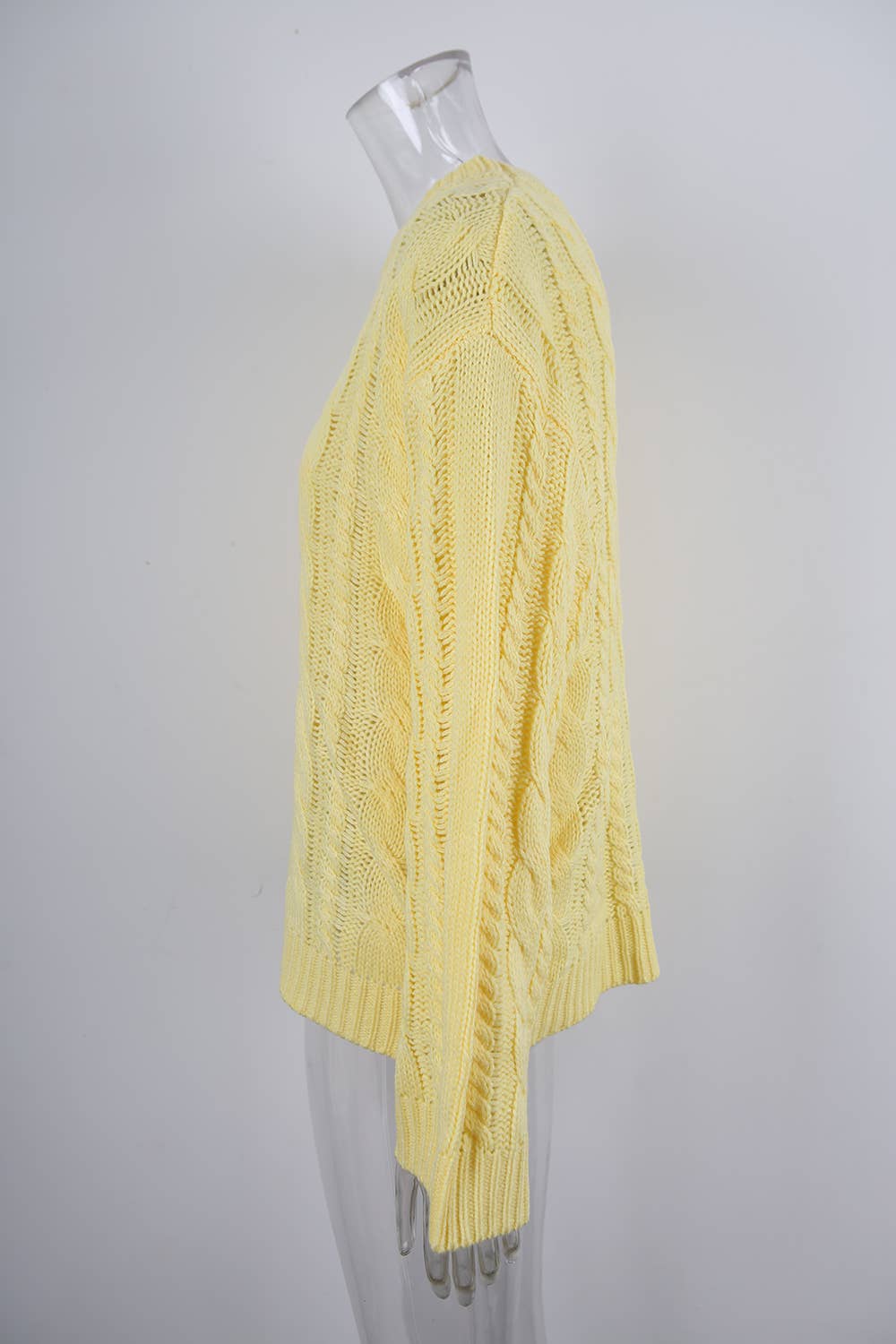 Solid-colored twisted round-neck loose sweater