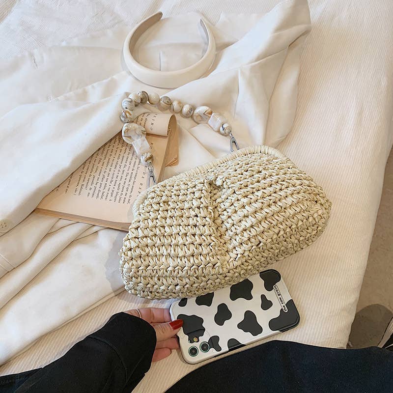 Trendy weaving of vacation beach bags