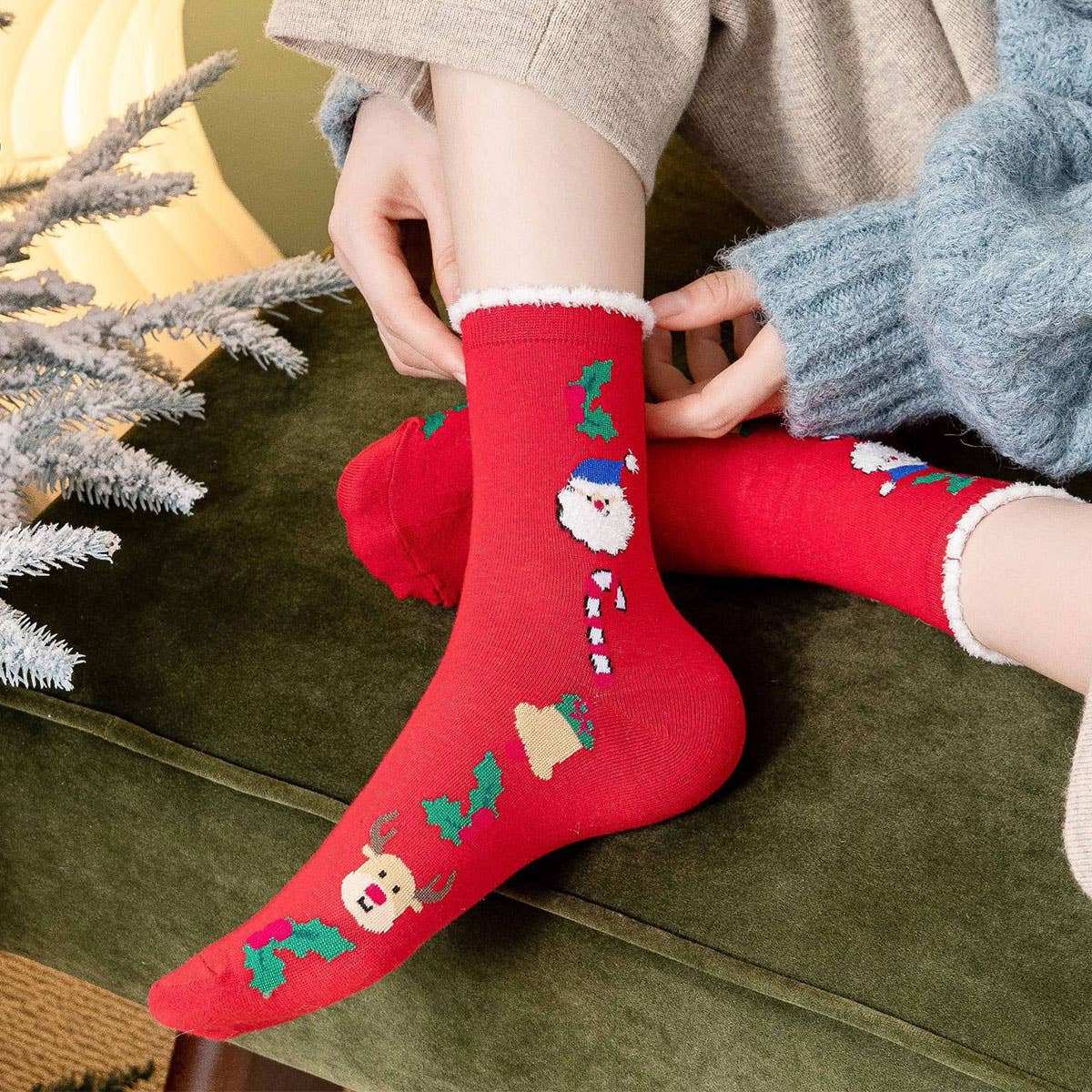 Santa Claus Elk Pattern Crew Socks For Christmas