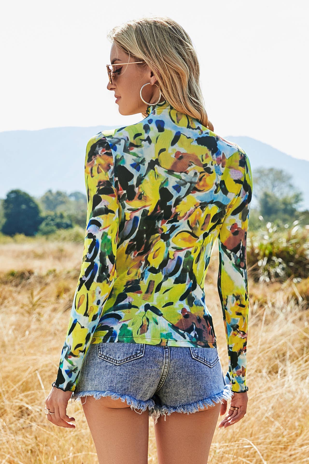 SLIM STRETCH TRANSLUCENT BASE TOP