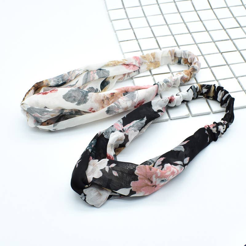 Silk hair band with interlaced patterns