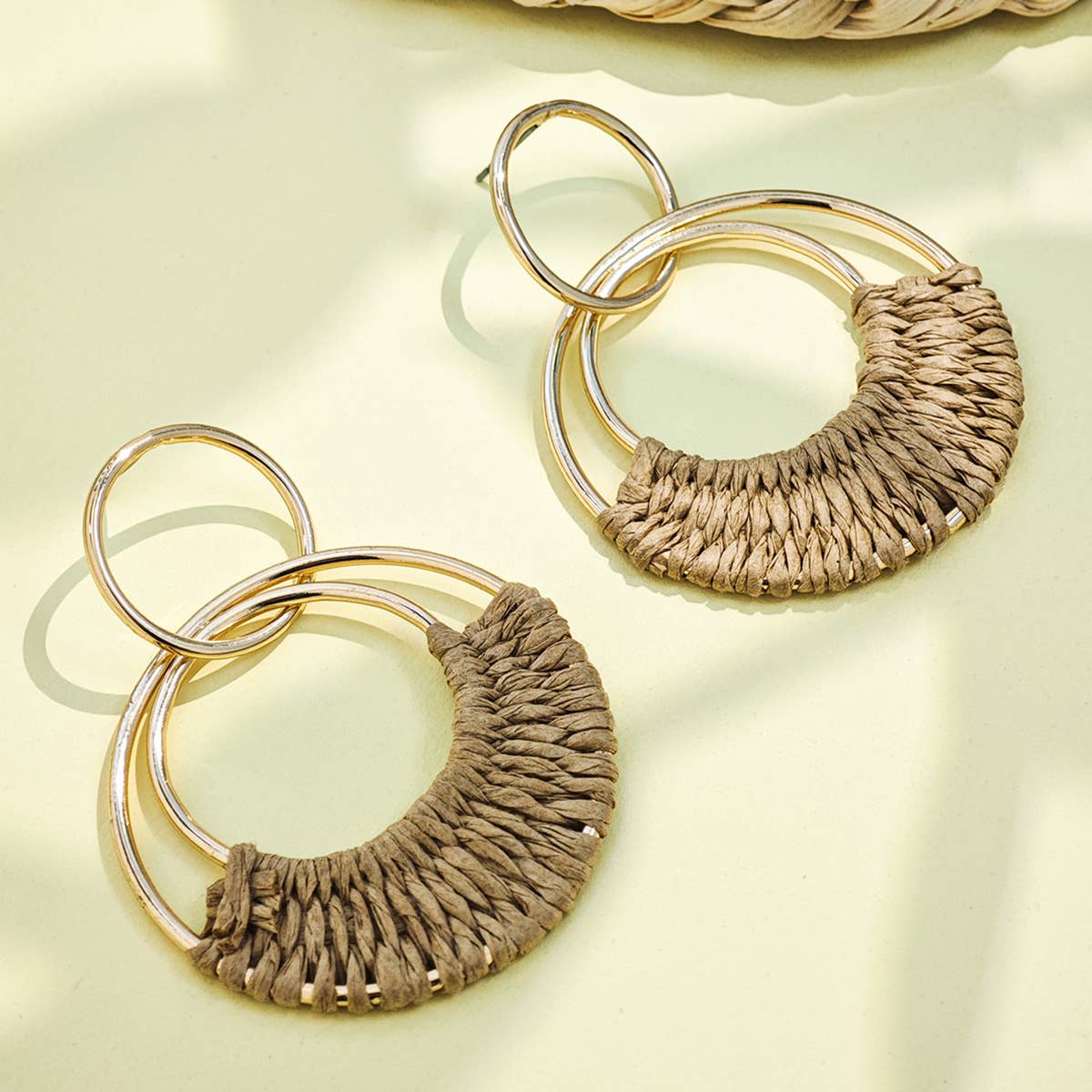 Retro geometric circular perforated earrings